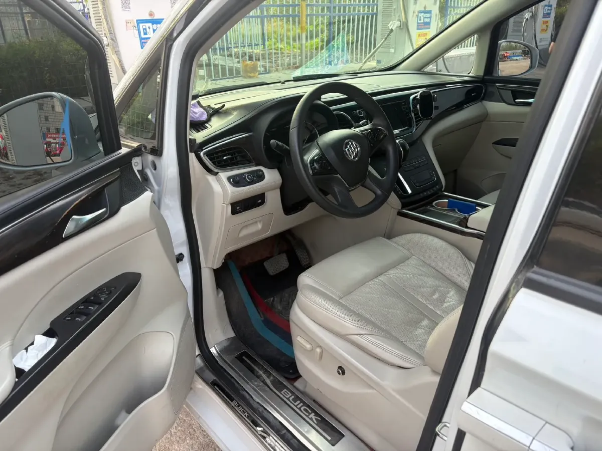2018 Buick GL8 2.0T 260HP L4 6AT,autocango,china used car exporter,china ev exporter,chinese used car exporter,chinese used ev exporter