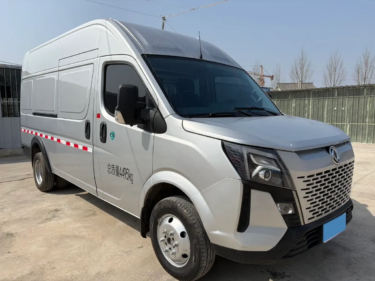 2023 Ford Transit 2.0T 220HP L4 5MT,autocango,china used car exporter,china ev exporter,chinese used car exporter,chinese used ev exporter