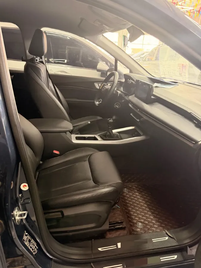 2022 WuLing KaiJie 1.5T 147HP L4 6MT,autocango,china used car exporter,china ev exporter,chinese used car exporter,chinese used ev exporter