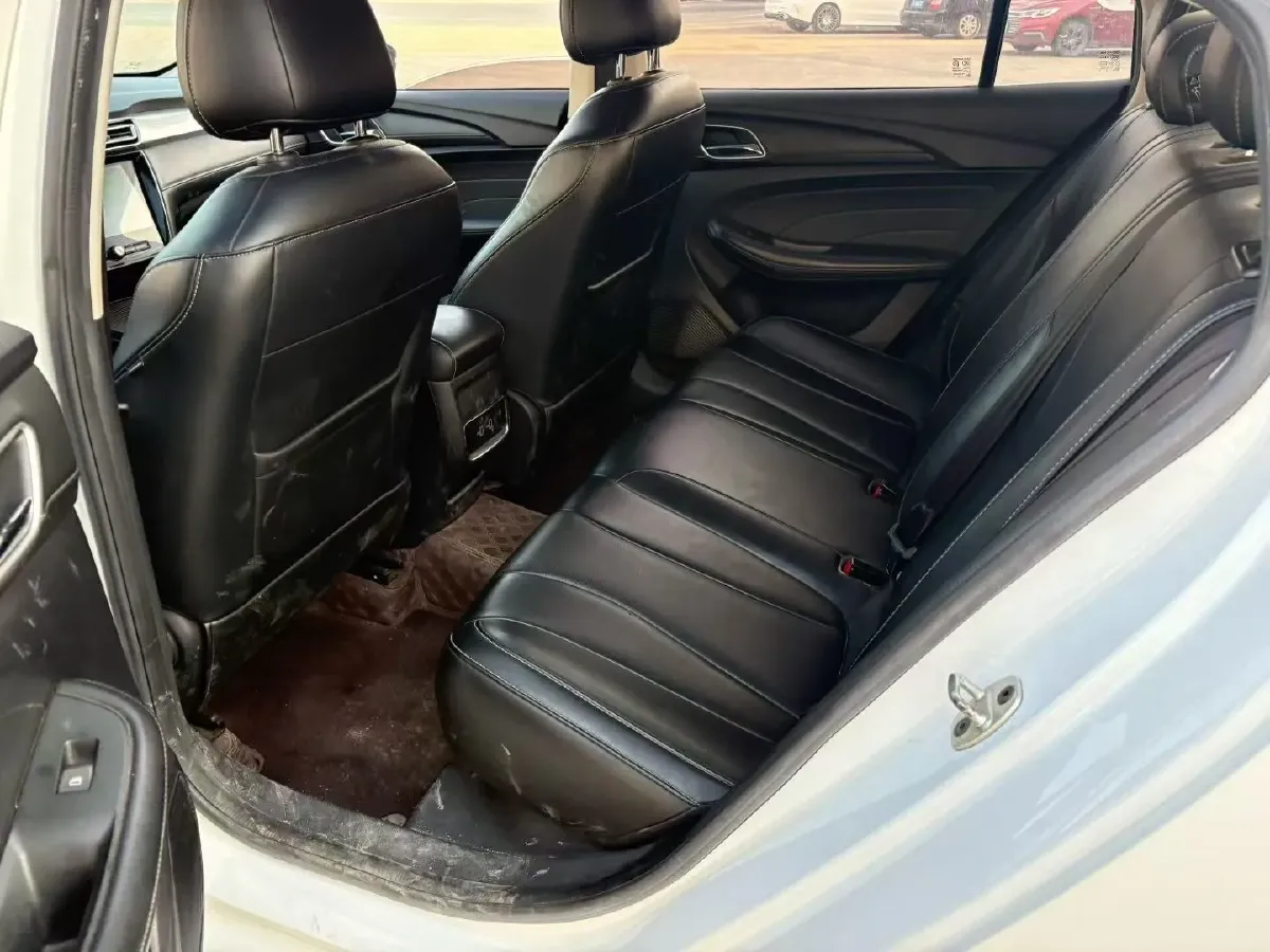 2019 Roewe i5 1.5L 120HP L4 CVT,autocango,china used car exporter,china ev exporter,chinese used car exporter,chinese used ev exporter