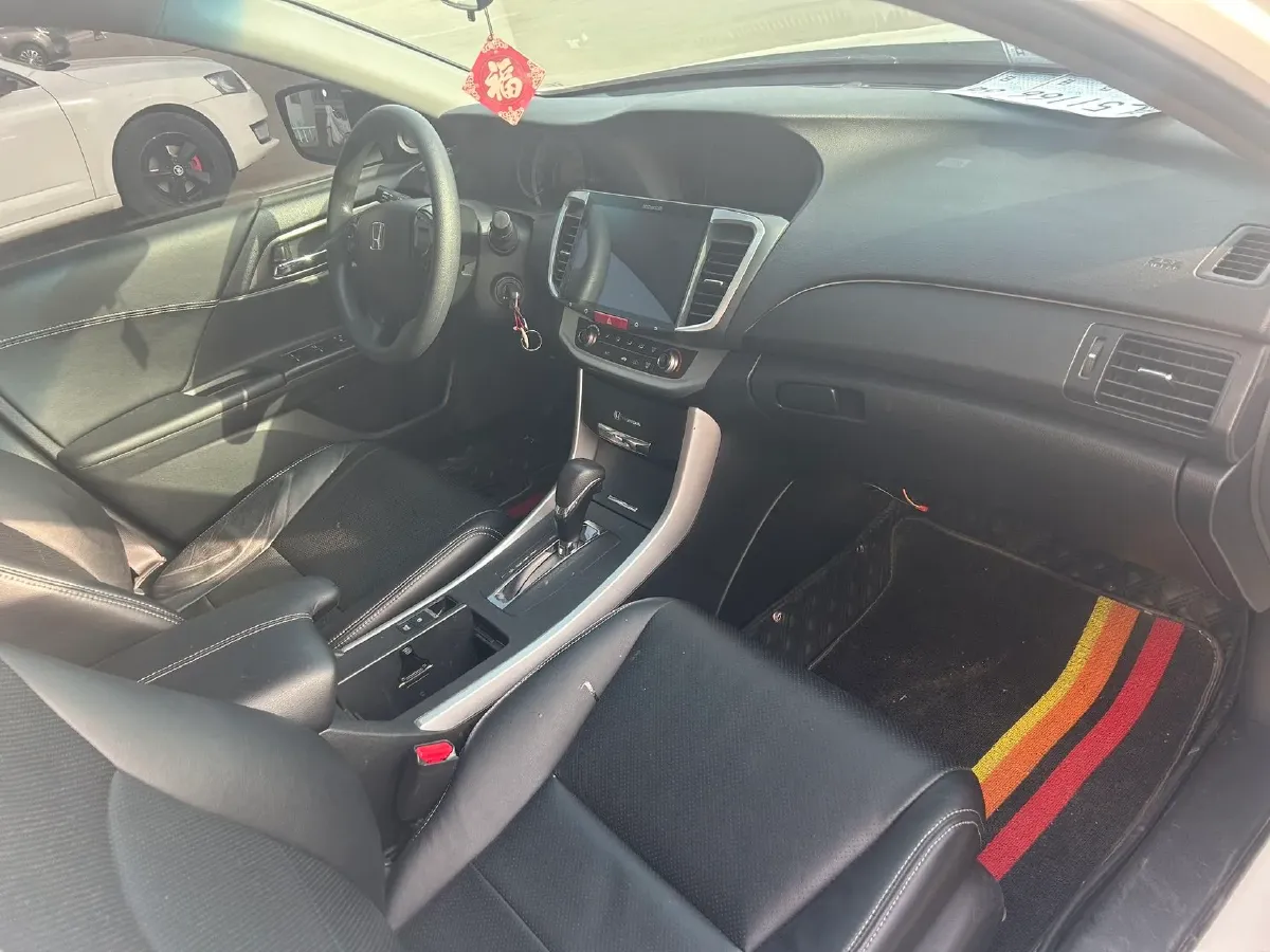 2019 Roewe i5 1.5L 120HP L4 CVT,autocango,china used car exporter,china ev exporter,chinese used car exporter,chinese used ev exporter