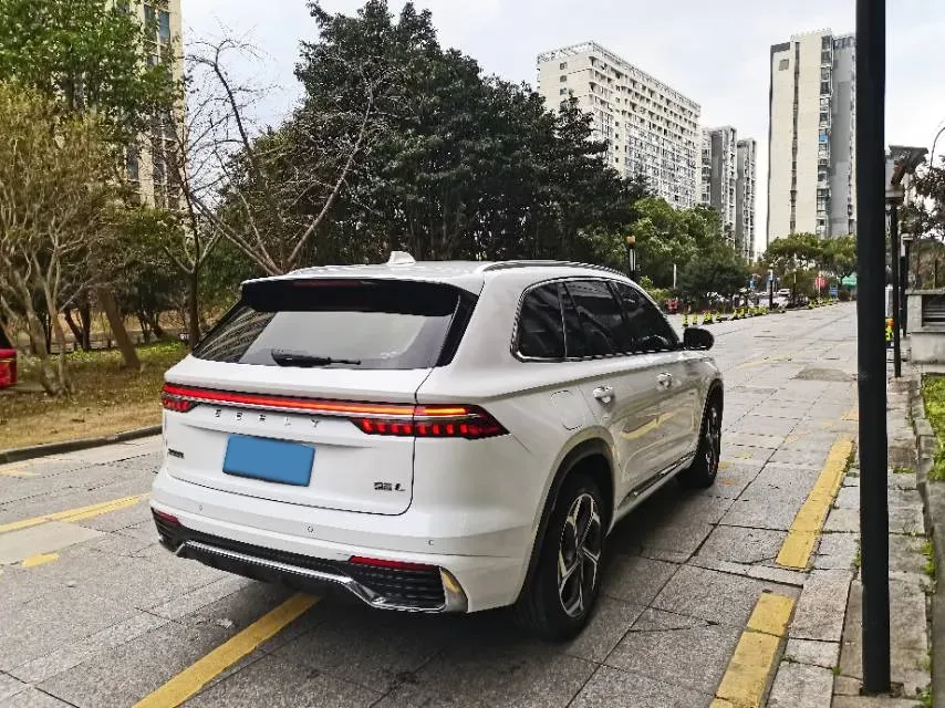 2021 Geely Monjaro 2.0T 218HP L4 7DCT,autocango,china used car exporter,china ev exporter,chinese used car exporter,chinese used ev exporter