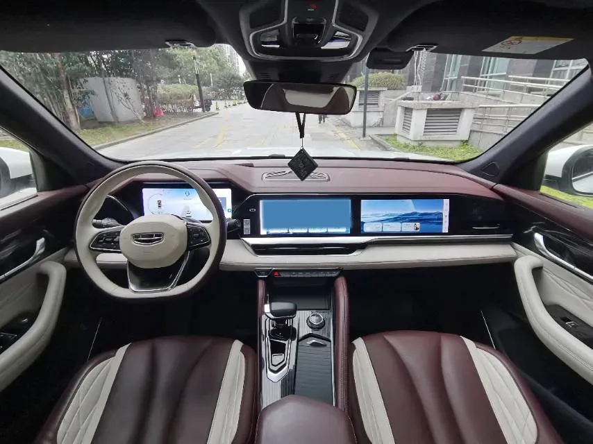 2021 Geely Monjaro 2.0T 218HP L4 7DCT,autocango,china used car exporter,china ev exporter,chinese used car exporter,chinese used ev exporter