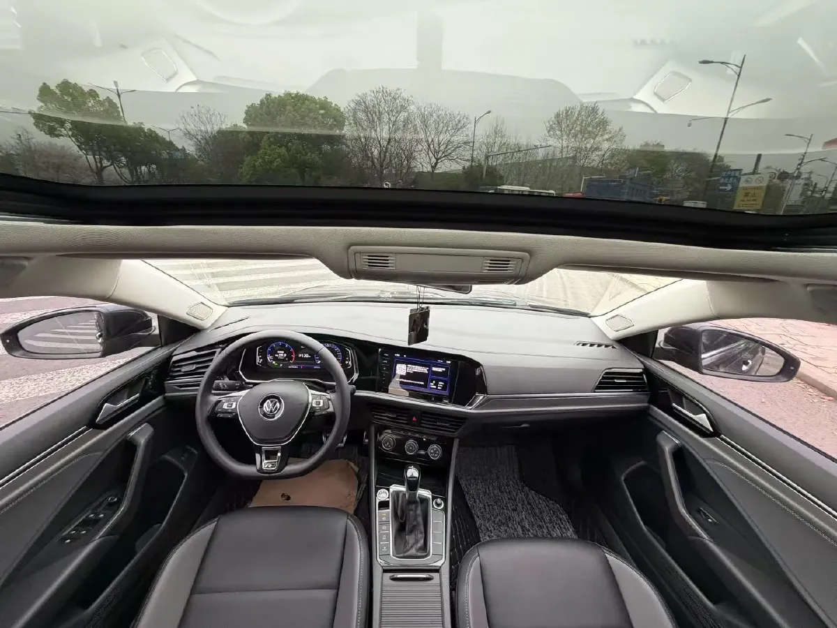 2022 Volkswagen Sagitar 1.4T 150HP L4 7DCT,autocango,china used car exporter,china ev exporter,chinese used car exporter,chinese used ev exporter