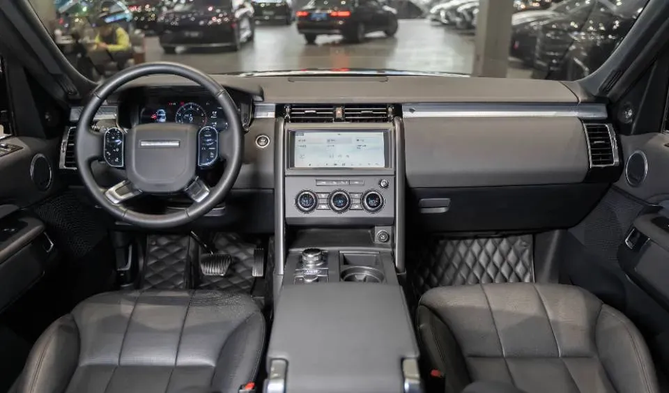 2020 Land Rover Discovery 3.0T 340HP V6 8AT,autocango,china used car exporter,china ev exporter,chinese used car exporter,chinese used ev exporter