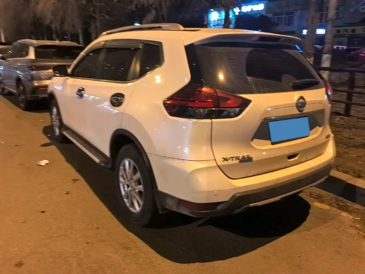 2022 Nissan X-Trail 2.0L 151HP L4 CVT,autocango,china used car exporter,china ev exporter,chinese used car exporter,chinese used ev exporter