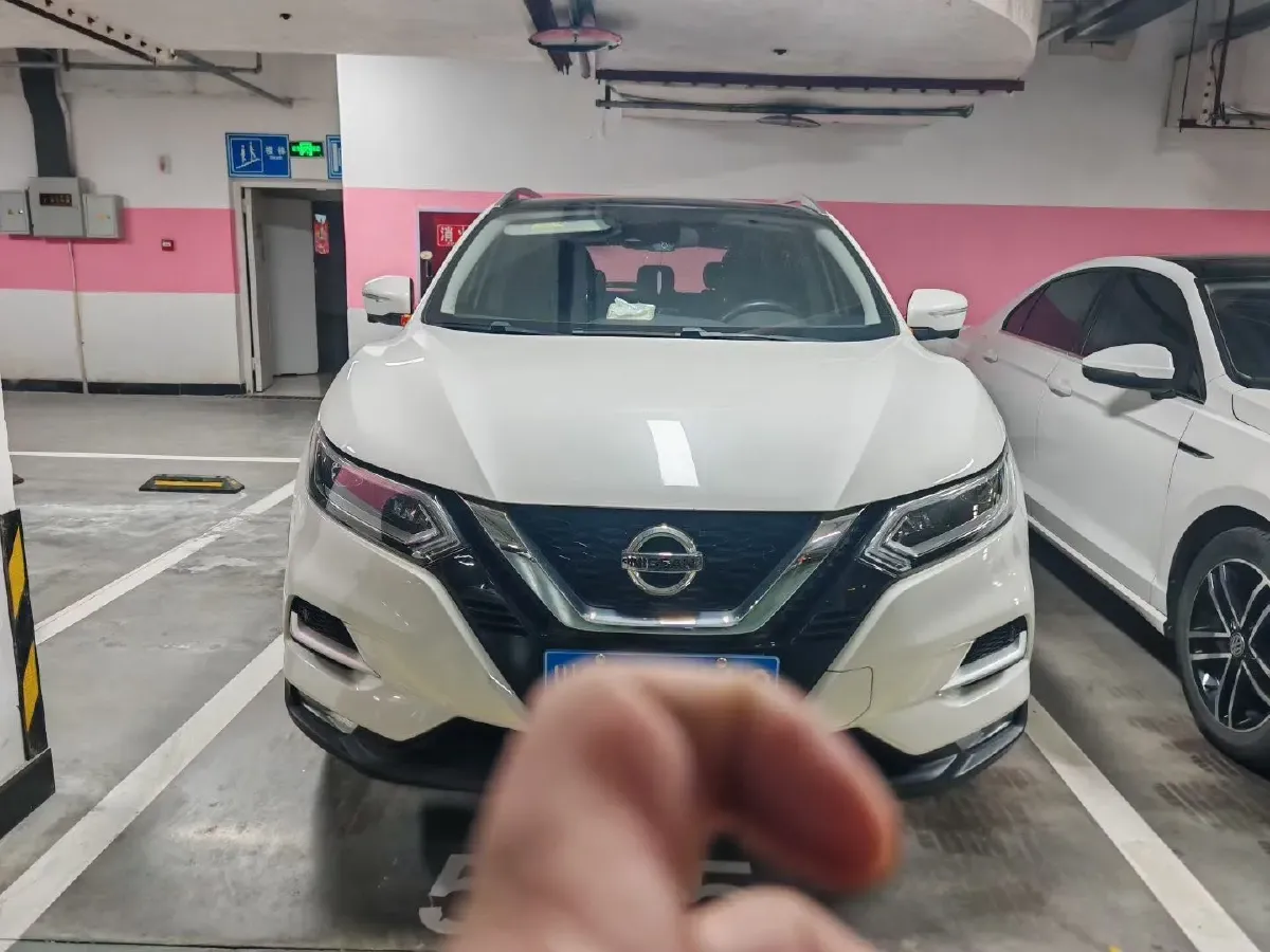 2022 Nissan Qashqai 2.0L 151HP L4 CVT,autocango,china used car exporter,china ev exporter,chinese used car exporter,chinese used ev exporter