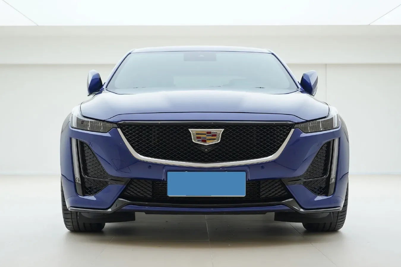 2024 Cadillac CT5 2.0T 237HP L4 10AT,autocango,china used car exporter,china ev exporter,chinese used car exporter,chinese used ev exporter