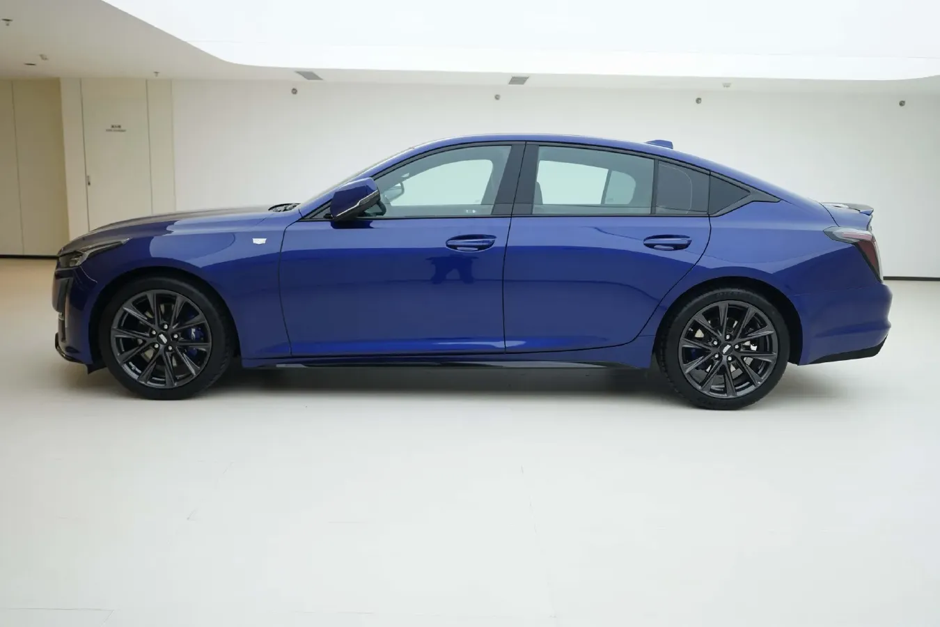 2024 Cadillac CT5 2.0T 237HP L4 10AT,autocango,china used car exporter,china ev exporter,chinese used car exporter,chinese used ev exporter