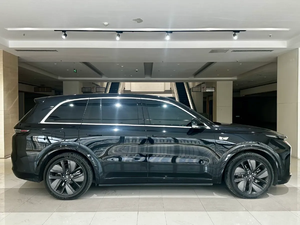 2024 Ford Bronco 2.3T 275HP L4 10AT,autocango,china used car exporter,china ev exporter,chinese used car exporter,chinese used ev exporter