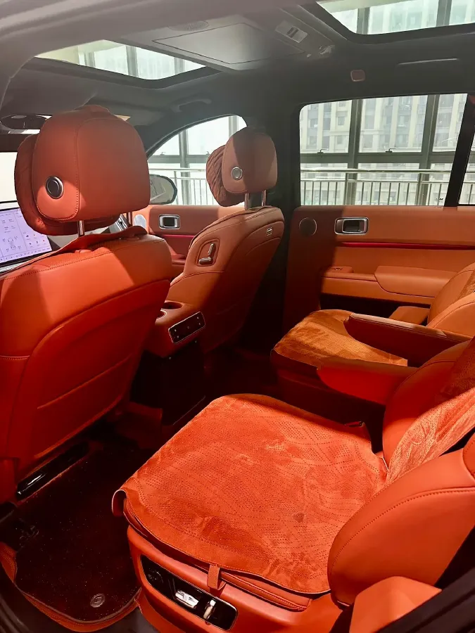 2024 Ford Bronco 2.3T 275HP L4 10AT,autocango,china used car exporter,china ev exporter,chinese used car exporter,chinese used ev exporter