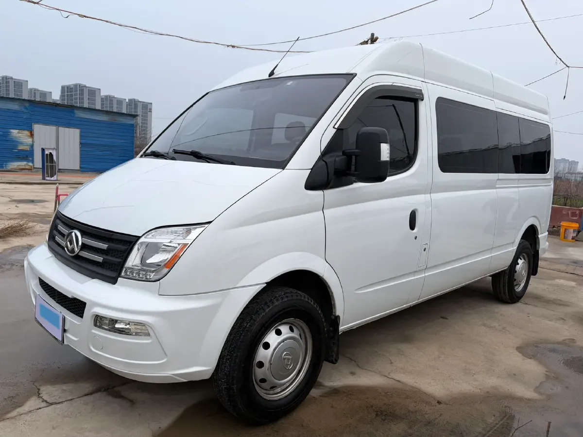 2023 MAXUS XinTu V80 2.0T 127HP L4 6MT,autocango,china used car exporter,china ev exporter,chinese used car exporter,chinese used ev exporter