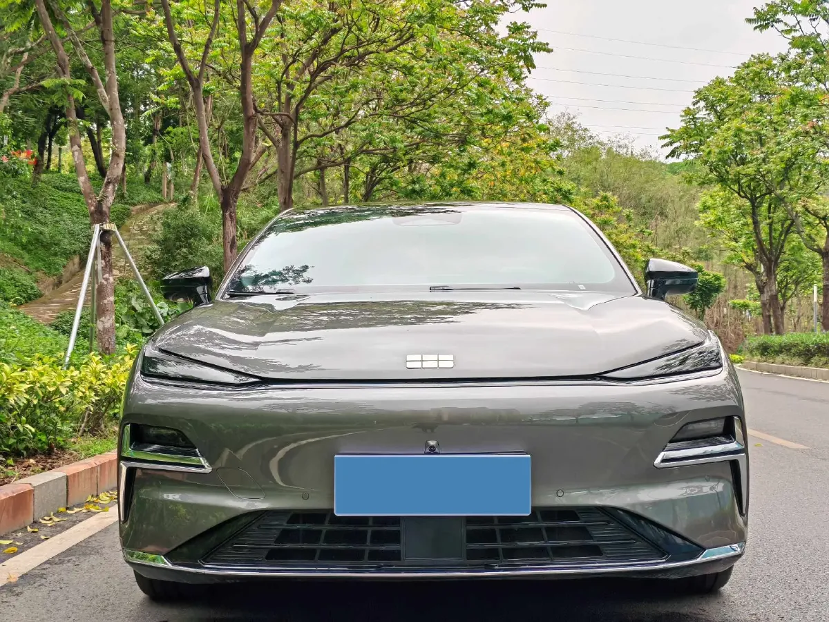 2025 Geely Galaxy Starshine 8 1.5T 163HP L4 3DHT PHEV 18.4KWH,autocango,china used car exporter,china ev exporter,chinese used car exporter,chinese used ev exporter