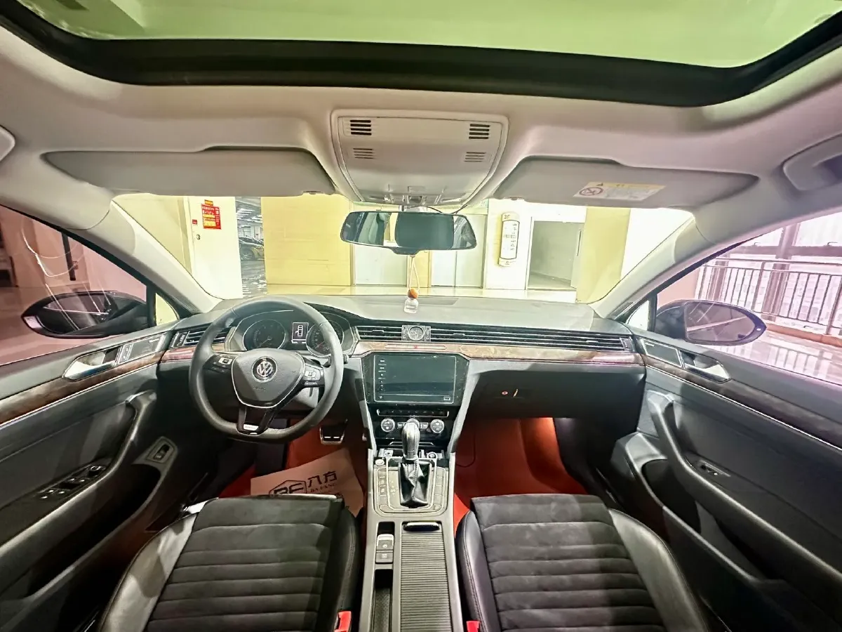 2018 Volkswagen Magotan 1.8T 180HP L4 7DCT,autocango,china used car exporter,china ev exporter,chinese used car exporter,chinese used ev exporter