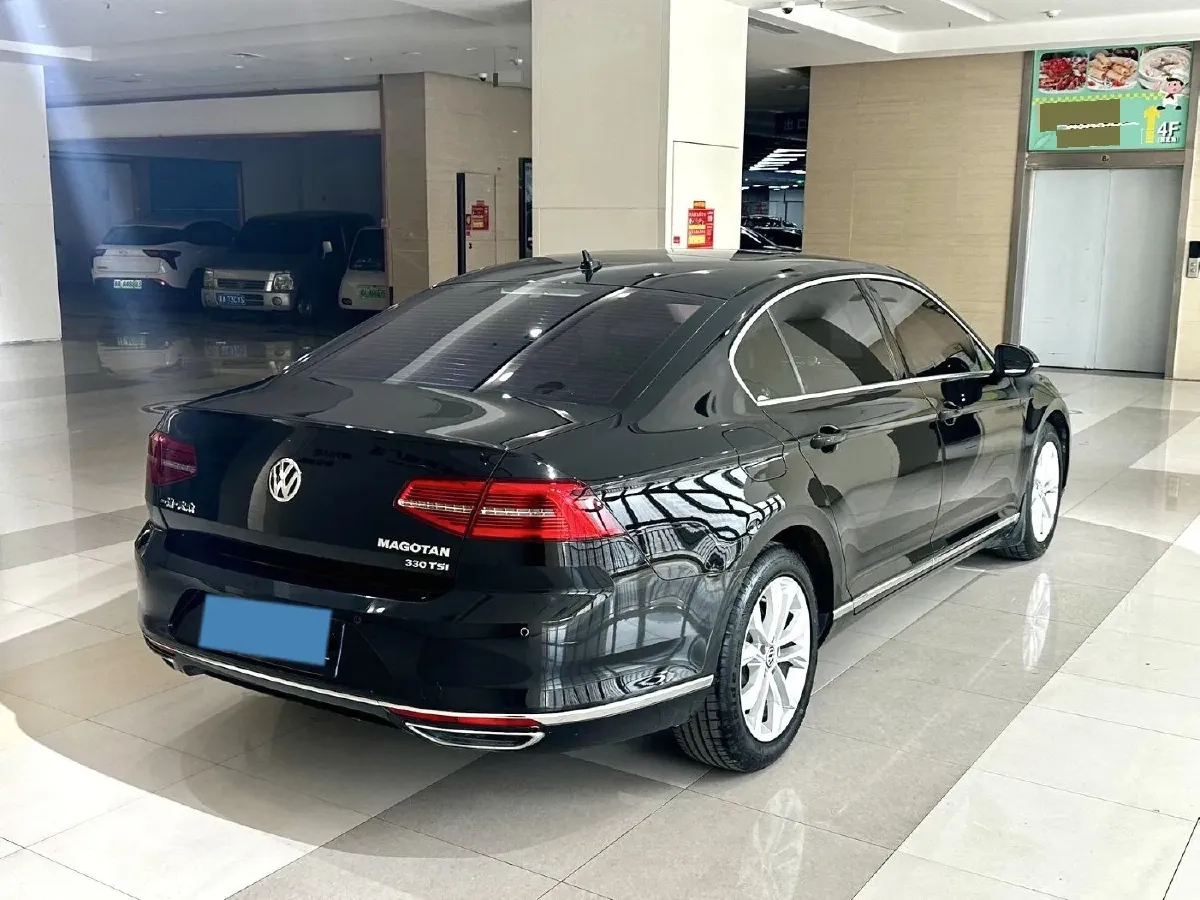 2018 Volkswagen Magotan 1.8T 180HP L4 7DCT,autocango,china used car exporter,china ev exporter,chinese used car exporter,chinese used ev exporter