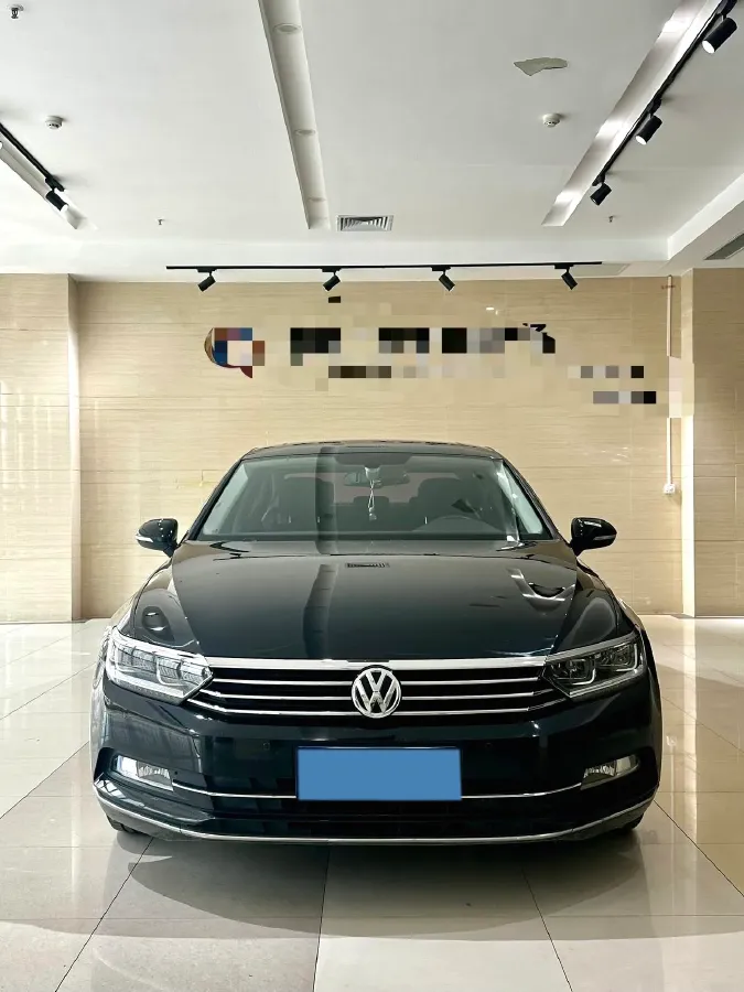 2018 Volkswagen Magotan 1.8T 180HP L4 7DCT,autocango,china used car exporter,china ev exporter,chinese used car exporter,chinese used ev exporter