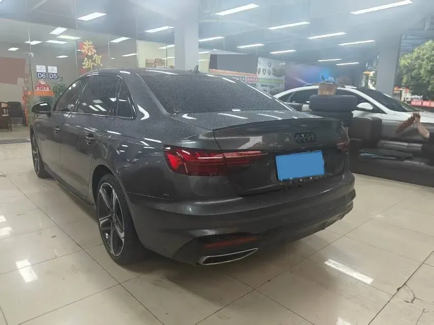 2024 Audi A4L 2.0T 190HP L4 7DCT,autocango,china used car exporter,china ev exporter,chinese used car exporter,chinese used ev exporter