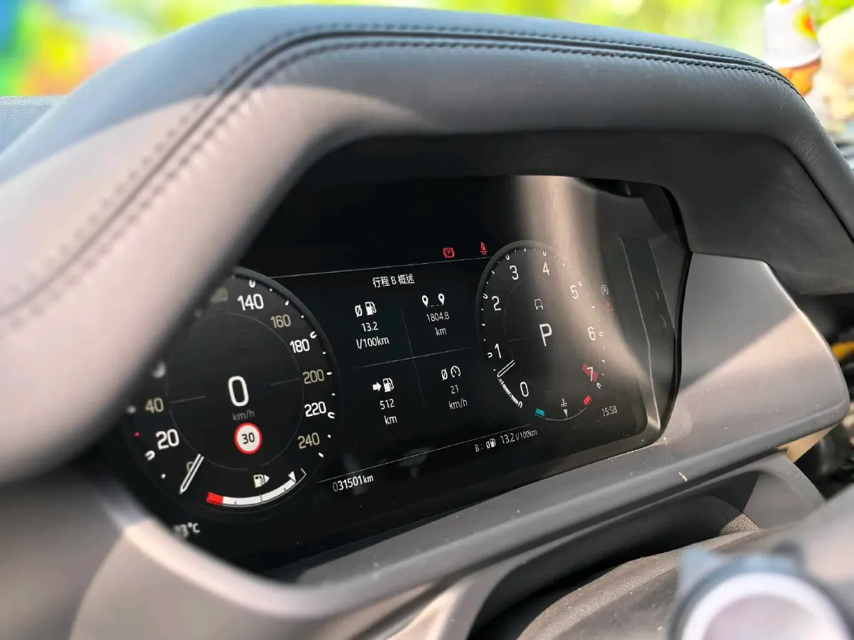 2023 Land Rover Defender 3.0T 400HP L6 8AT,autocango,china used car exporter,china ev exporter,chinese used car exporter,chinese used ev exporter