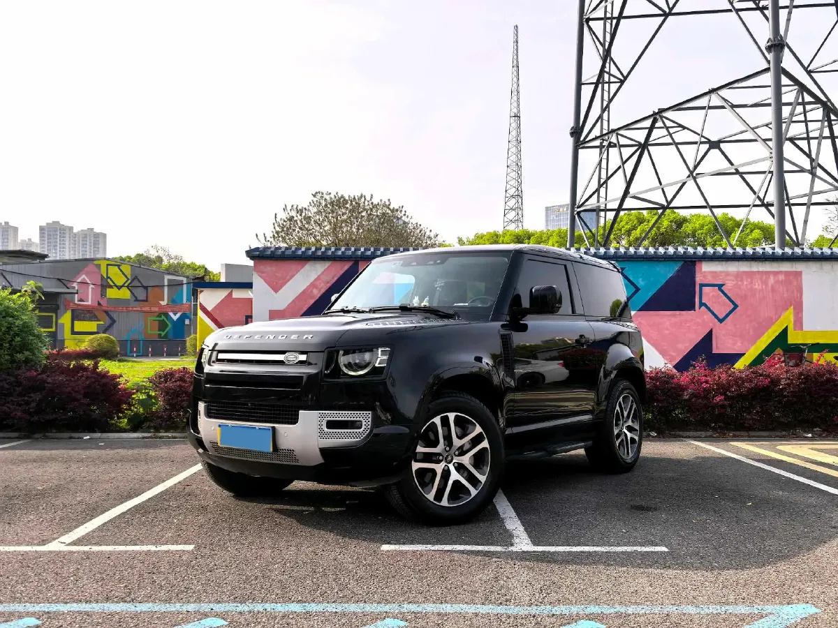 2023 Land Rover Defender 3.0T 400HP L6 8AT,autocango,china used car exporter,china ev exporter,chinese used car exporter,chinese used ev exporter