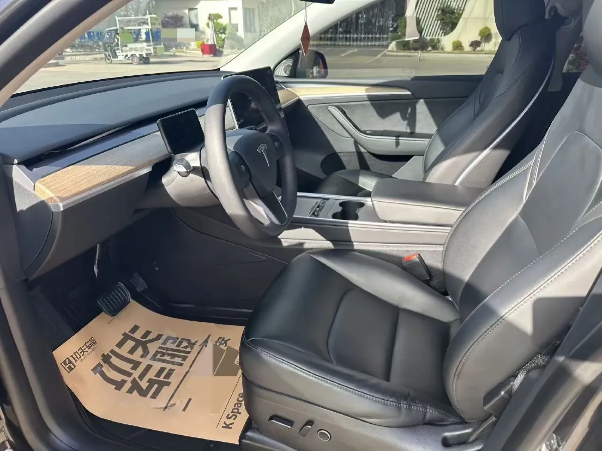 2022 Tesla Model Y BEV 60KWH,autocango,china used car exporter,china ev exporter,chinese used car exporter,chinese used ev exporter