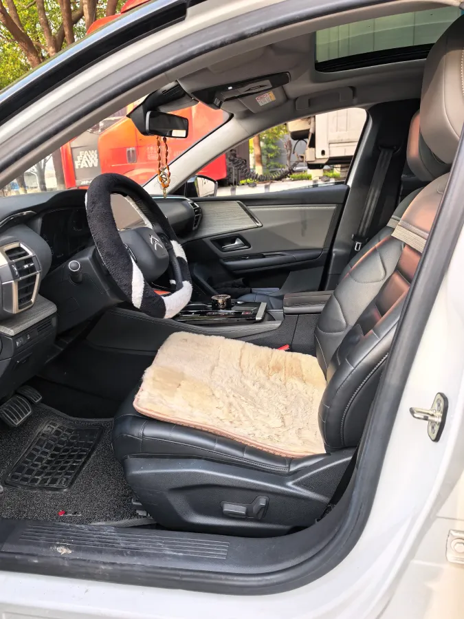 2021 Citroen C5 X 1.6T 175HP L4 8AT,autocango,china used car exporter,china ev exporter,chinese used car exporter,chinese used ev exporter