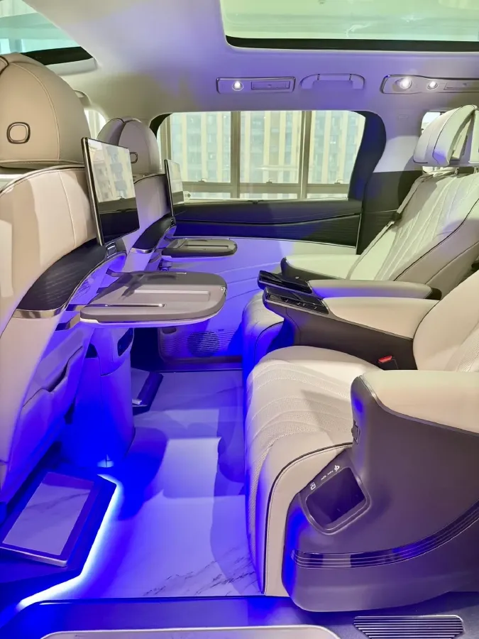 2024 Denza D9 1.5T 139HP L4 E-CVT PHEV 40KWH,autocango,china used car exporter,china ev exporter,chinese used car exporter,chinese used ev exporter