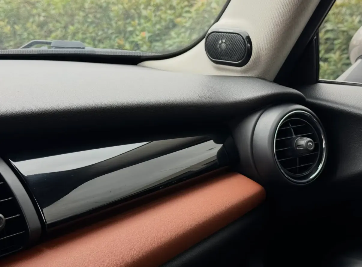 2016 MINI MINI 1.5T 136HP L3 6AT,autocango,china used car exporter,china ev exporter,chinese used car exporter,chinese used ev exporter