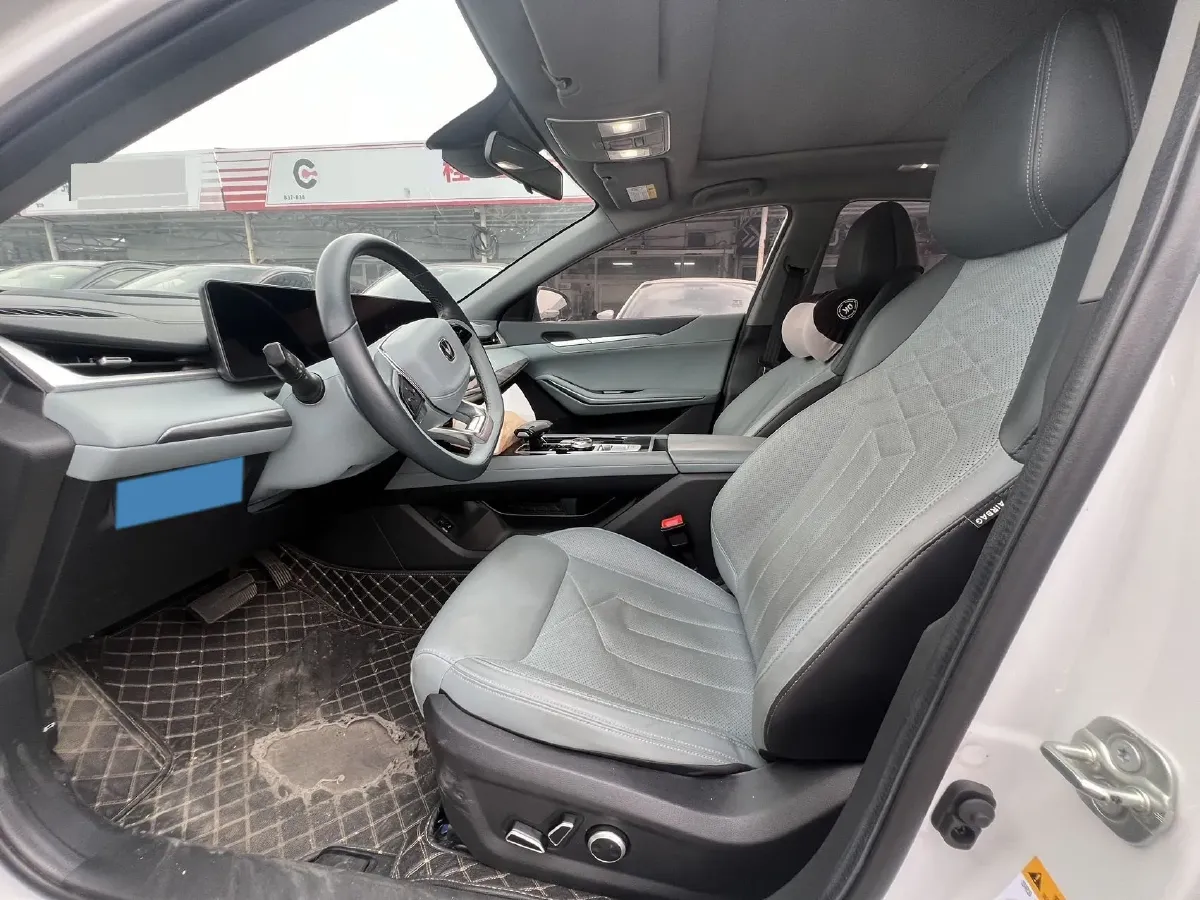 2023 ChangAn Raeton Plus 1.5T 188HP L4 7DCT,autocango,china used car exporter,china ev exporter,chinese used car exporter,chinese used ev exporter