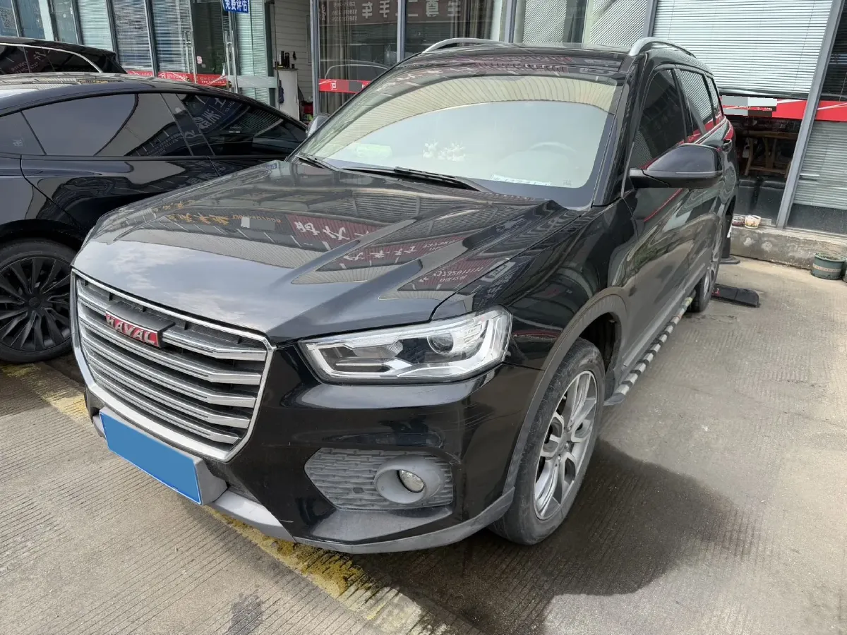 2017 Haval H6 Coupe 2.0T 197HP L4 6MT,autocango,china used car exporter,china ev exporter,chinese used car exporter,chinese used ev exporter