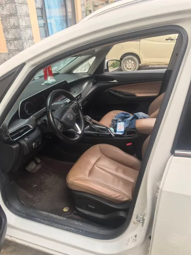 2021 Buick GL6 1.3T 163HP L3 6AT,autocango,china used car exporter,china ev exporter,chinese used car exporter,chinese used ev exporter