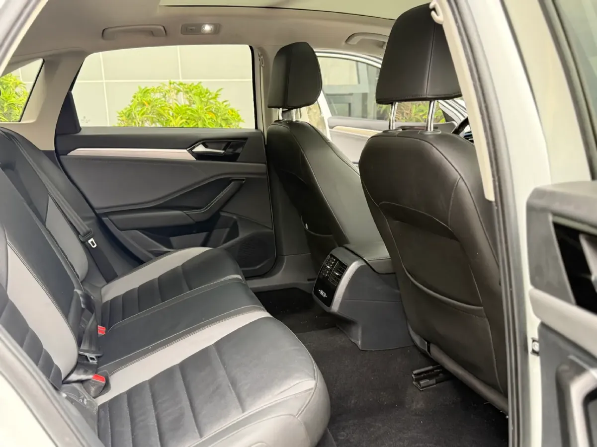 2020 Volkswagen Sagitar 1.2T 116HP L4 7DCT,autocango,china used car exporter,china ev exporter,chinese used car exporter,chinese used ev exporter