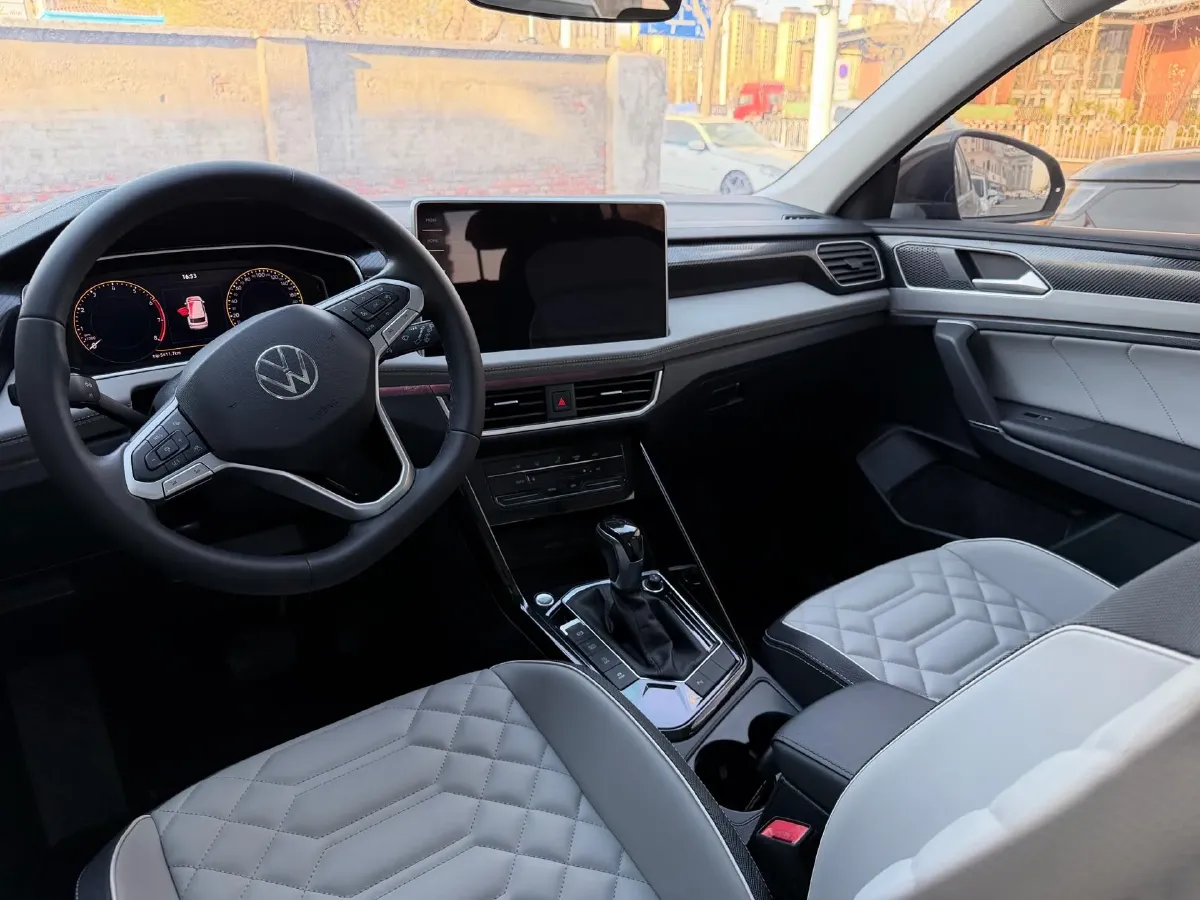 2020 Volkswagen Tayron 2.0T 186HP L4 7DCT,autocango,china used car exporter,china ev exporter,chinese used car exporter,chinese used ev exporter