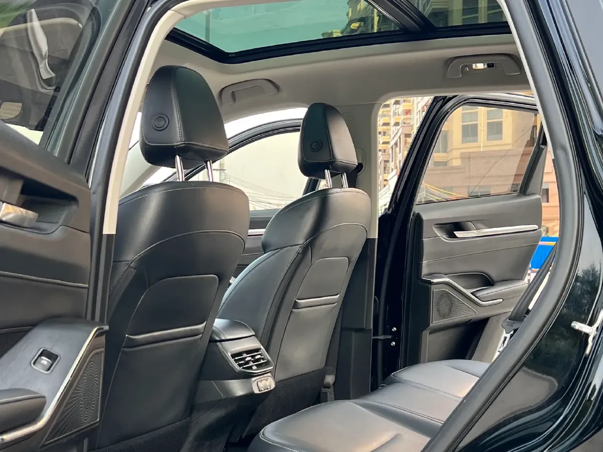 2021 Haval H6 1.5T 169HP L4 7DCT,autocango,china used car exporter,china ev exporter,chinese used car exporter,chinese used ev exporter