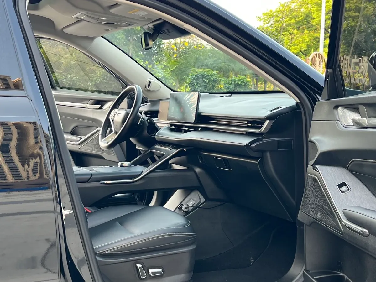 2021 Haval H6 1.5T 169HP L4 7DCT,autocango,china used car exporter,china ev exporter,chinese used car exporter,chinese used ev exporter