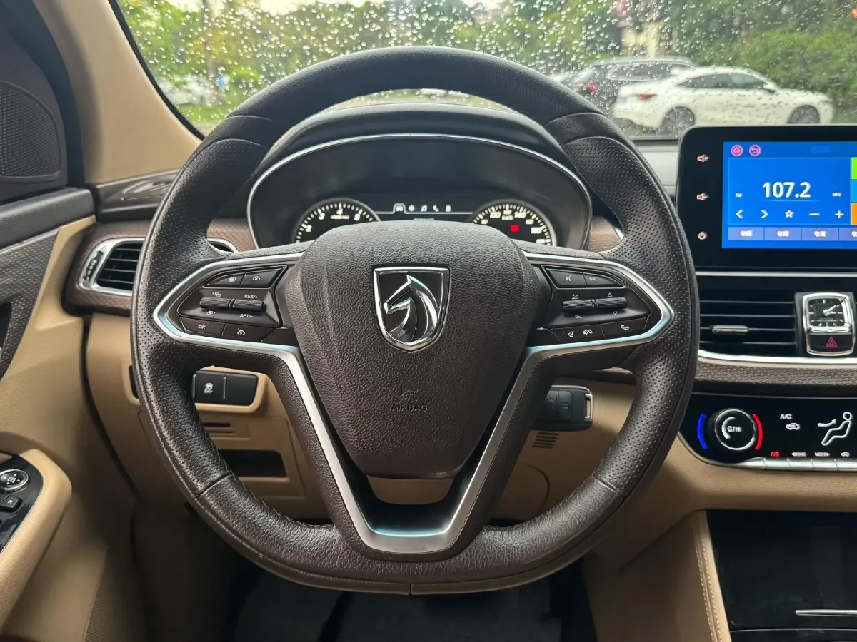 2017 BaoJun 730 1.5T 150HP L4 6MT,autocango,china used car exporter,china ev exporter,chinese used car exporter,chinese used ev exporter