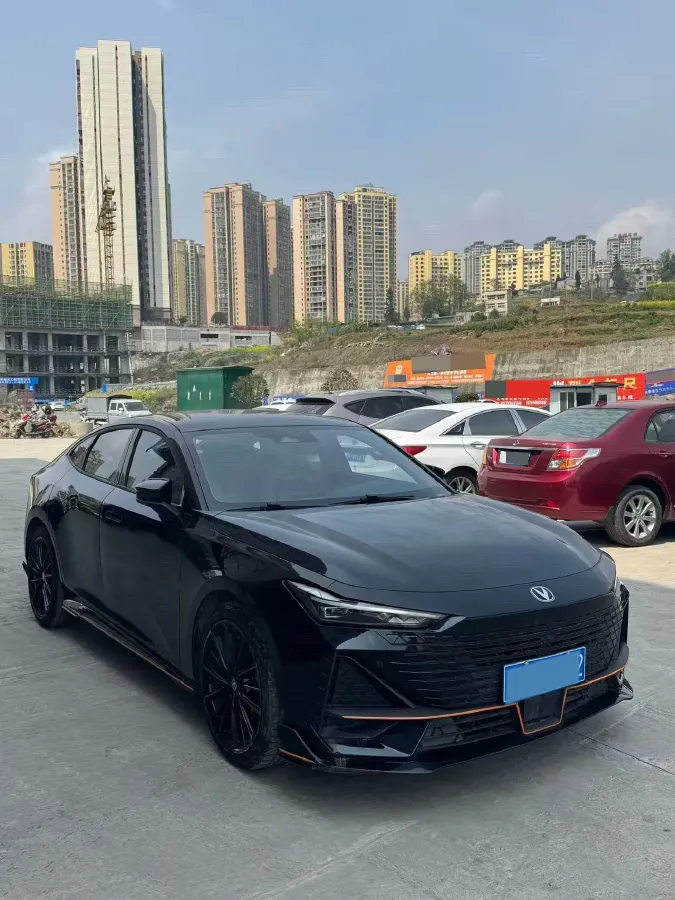 2023 ChangAn UNI-V 1.5T 188HP L4 7DCT,autocango,china used car exporter,china ev exporter,chinese used car exporter,chinese used ev exporter
