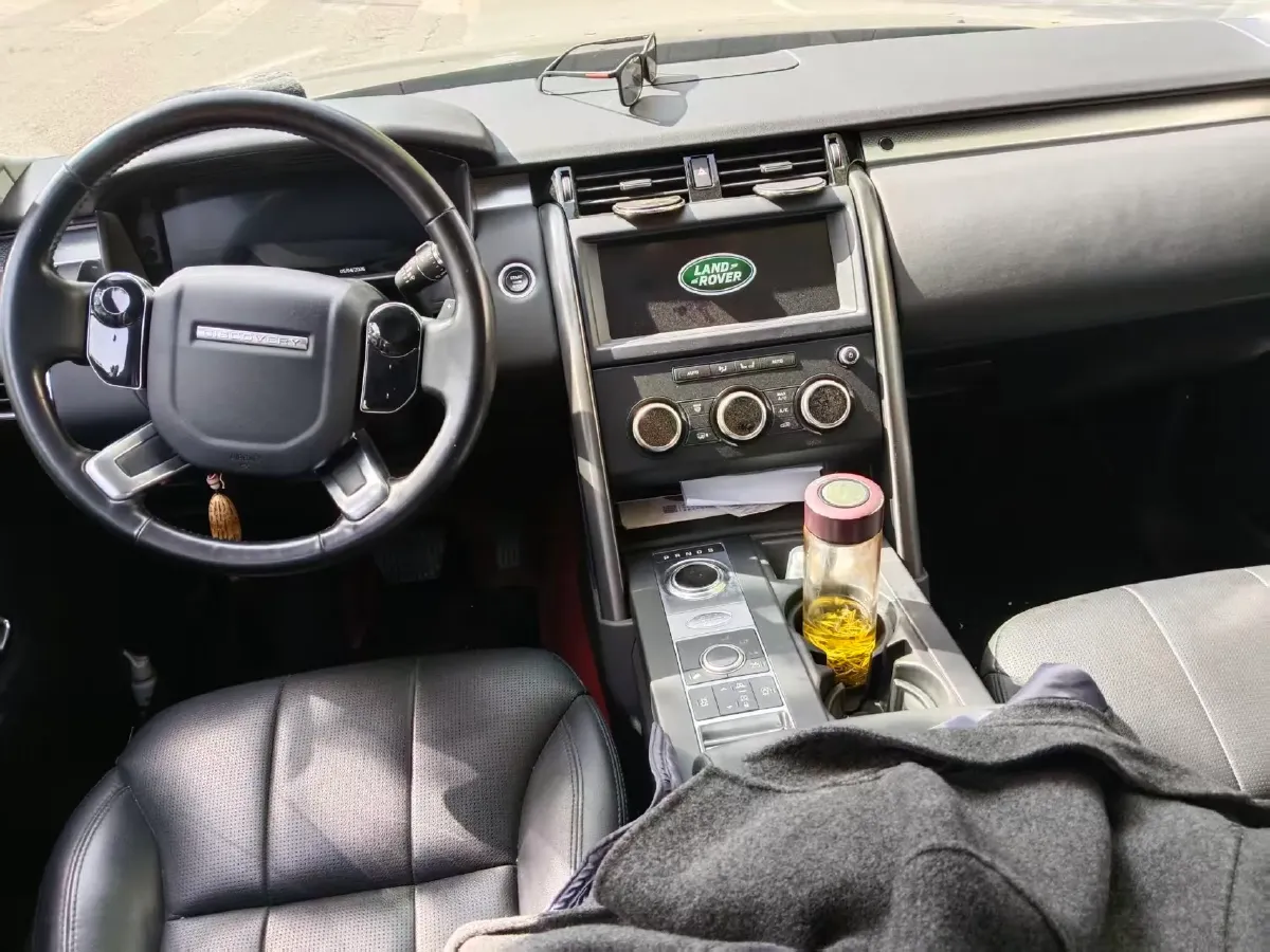 2020 Land Rover Discovery 3.0T 340HP V6 8AT,autocango,china used car exporter,china ev exporter,chinese used car exporter,chinese used ev exporter