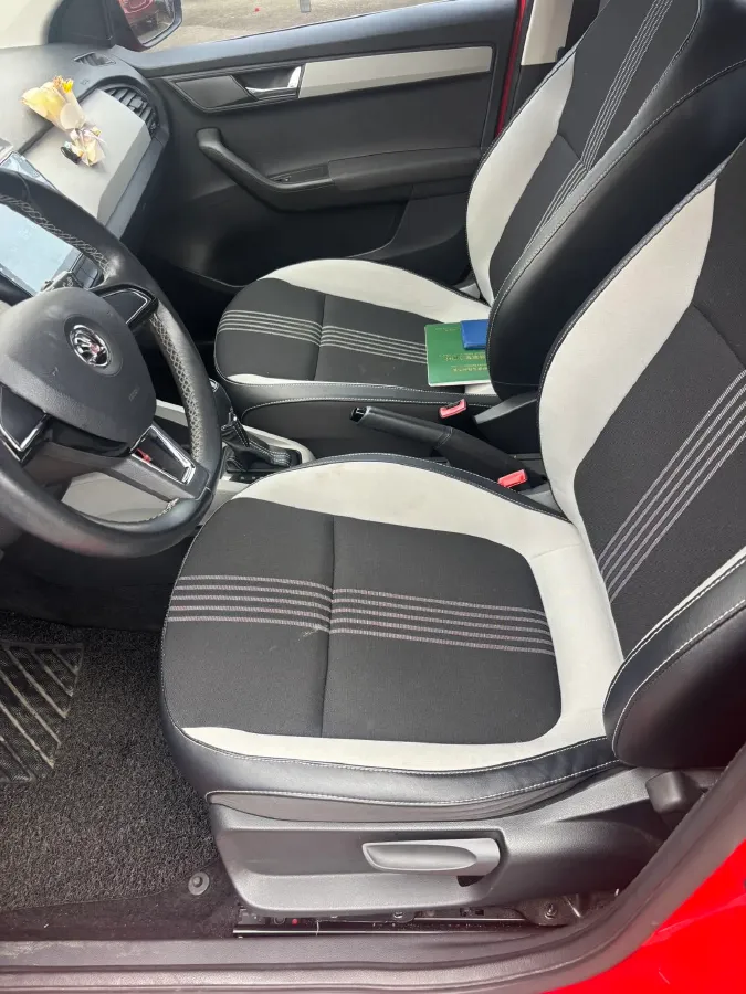 2017 Skoda Fabia 1.6L 110HP L4 6AT,autocango,china used car exporter,china ev exporter,chinese used car exporter,chinese used ev exporter