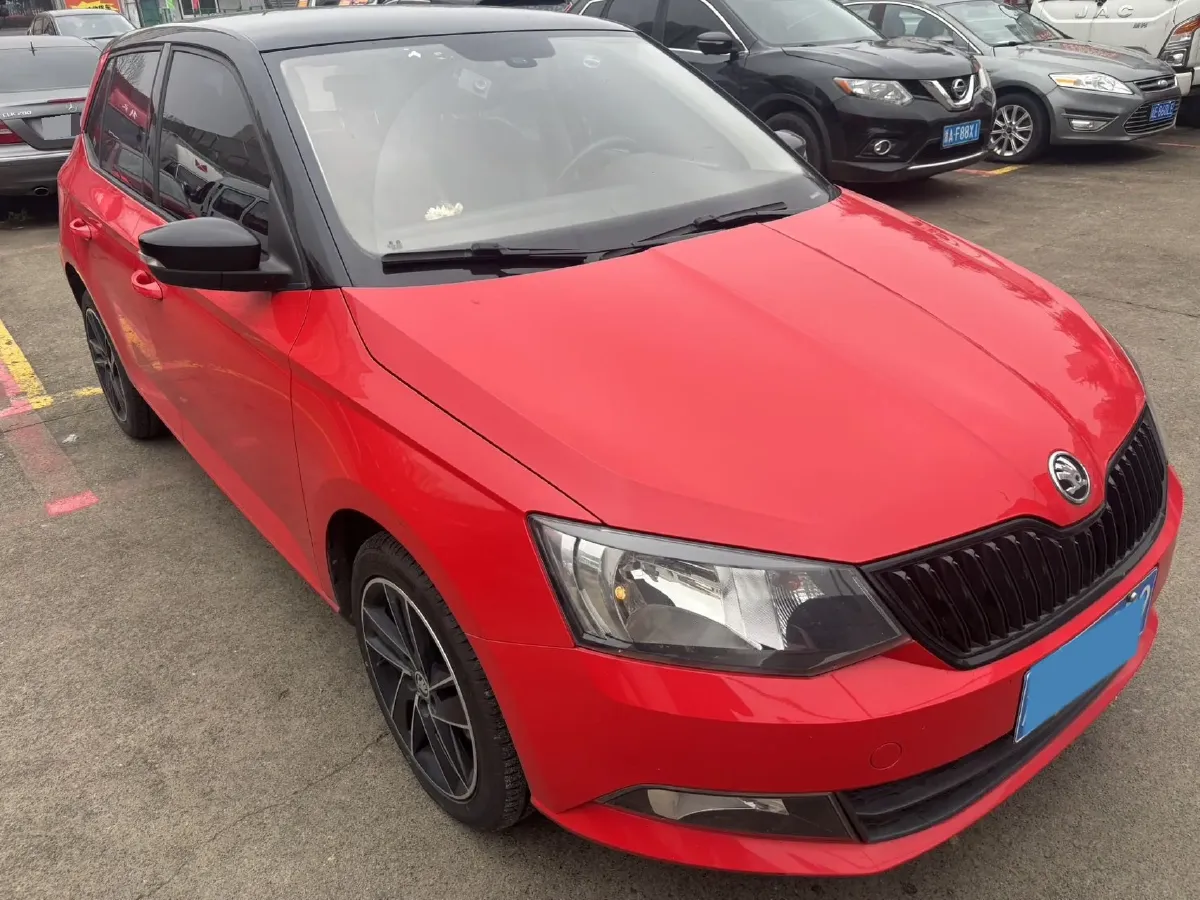 2017 Skoda Fabia 1.6L 110HP L4 6AT,autocango,china used car exporter,china ev exporter,chinese used car exporter,chinese used ev exporter