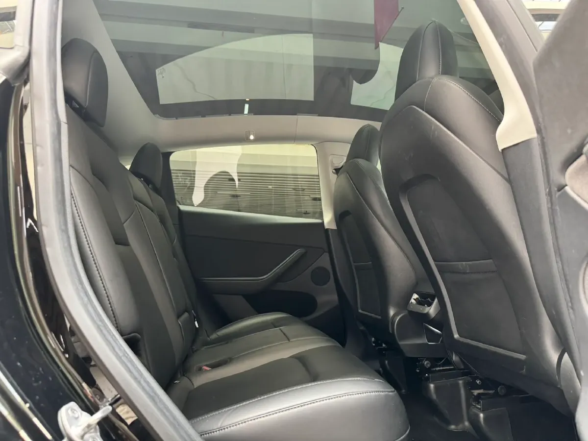 2021 Tesla Model Y BEV 60KWH,autocango,china used car exporter,china ev exporter,chinese used car exporter,chinese used ev exporter