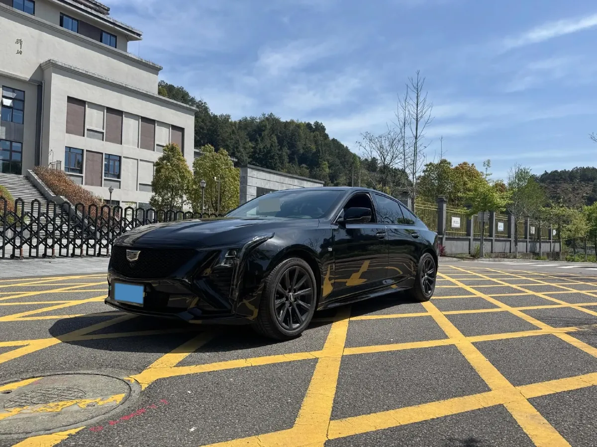 2025 Cadillac CT5 2.0T 237HP L4 10AT,autocango,china used car exporter,china ev exporter,chinese used car exporter,chinese used ev exporter