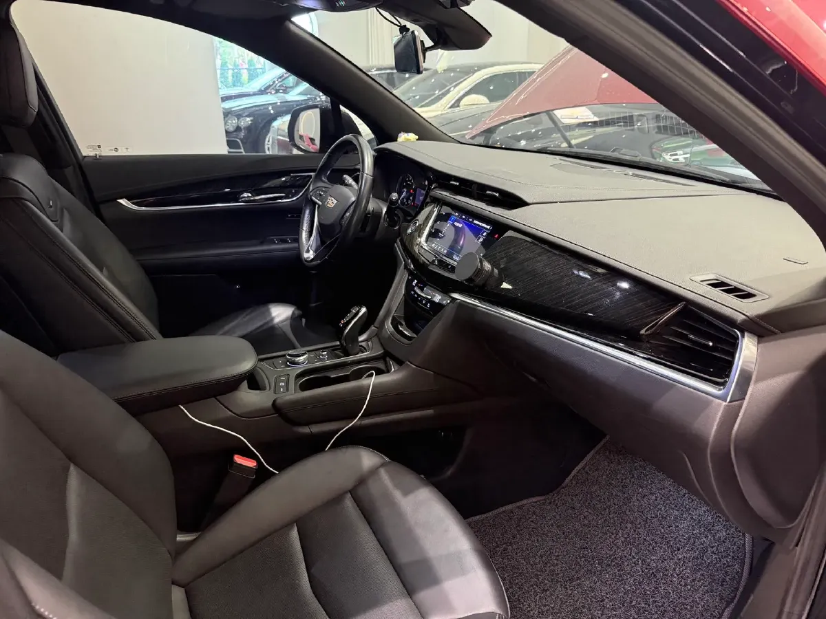 2020 Cadillac XT6 2.0T 237HP L4 9AT,autocango,china used car exporter,china ev exporter,chinese used car exporter,chinese used ev exporter