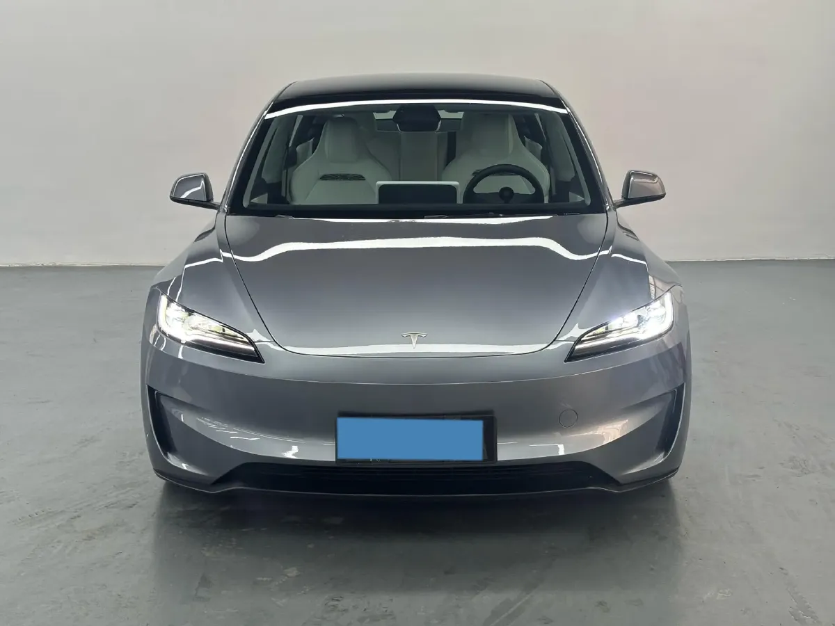 2024 Audi Q3 2.0T 220HP L4 7DCT,autocango,china used car exporter,china ev exporter,chinese used car exporter,chinese used ev exporter