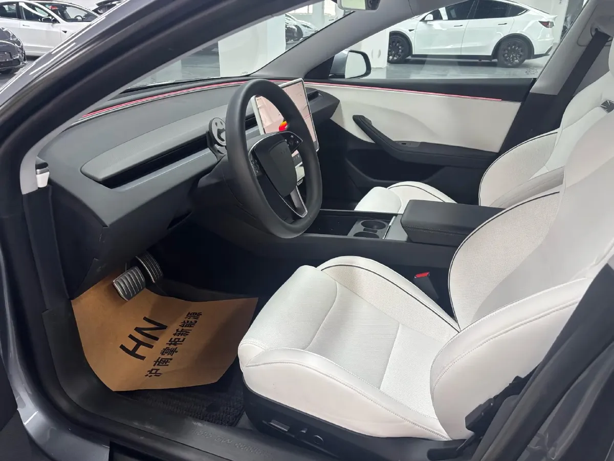 2024 Audi Q3 2.0T 220HP L4 7DCT,autocango,china used car exporter,china ev exporter,chinese used car exporter,chinese used ev exporter