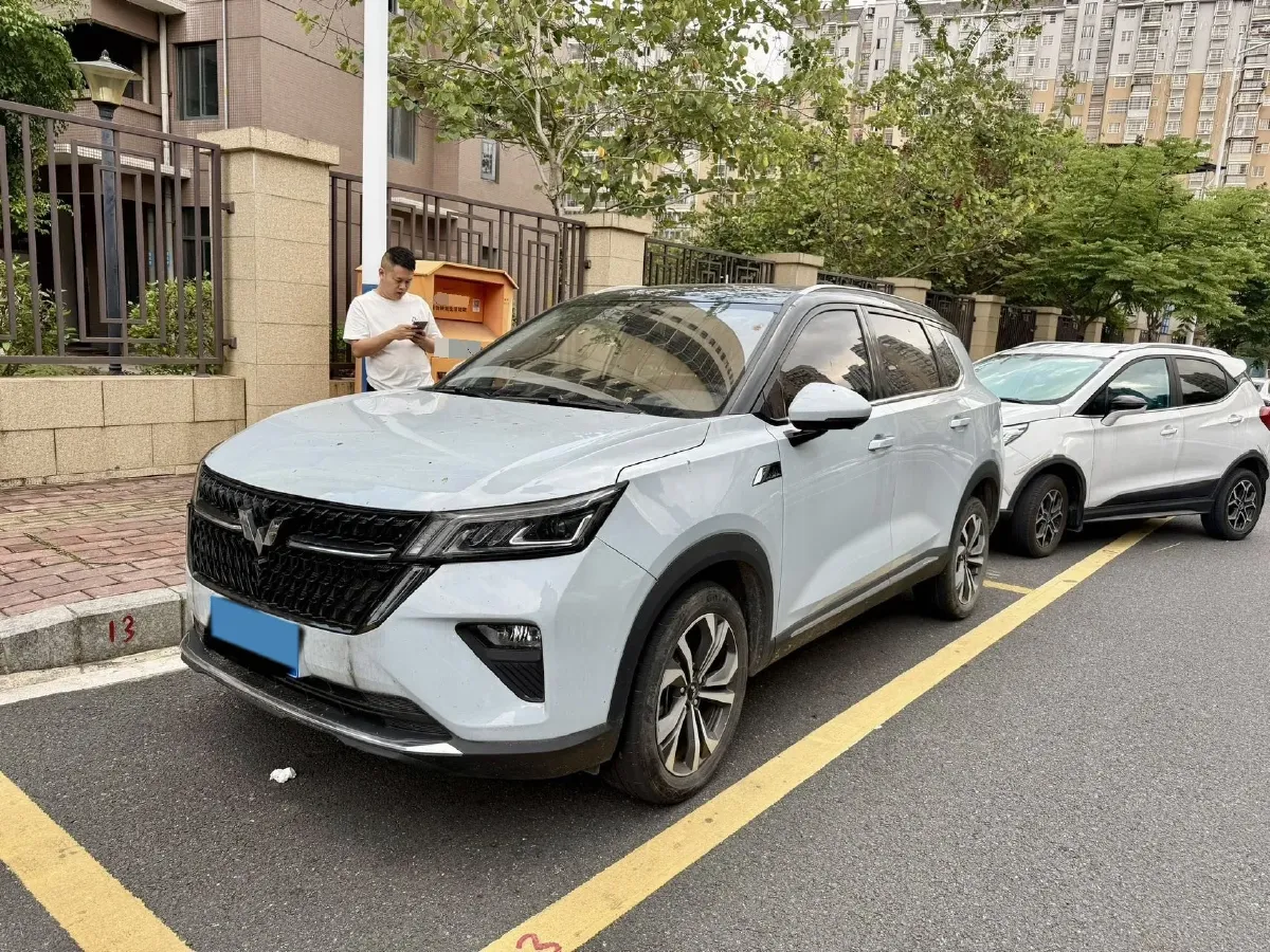 2022 WuLing XingChen 2.0L 136HP L4 1DHT Hybrid 1.8KWH,autocango,china used car exporter,china ev exporter,chinese used car exporter,chinese used ev exporter