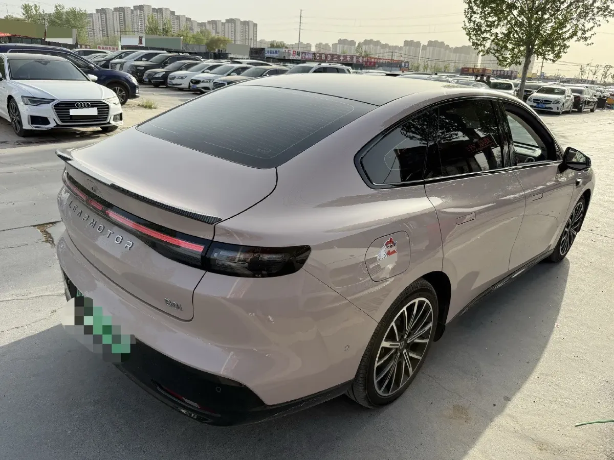 2025 Leapmotor B01 BEV,autocango,china used car exporter,china ev exporter,chinese used car exporter,chinese used ev exporter