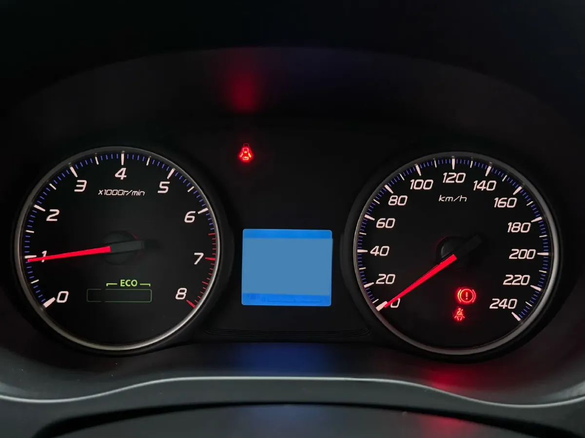 2021 Mitsubishi Outlander 2.0L 166HP L4 CVT,autocango,china used car exporter,china ev exporter,chinese used car exporter,chinese used ev exporter