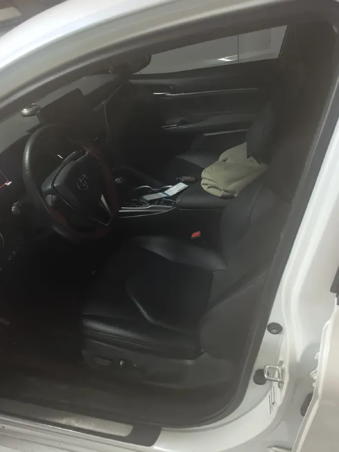 2021 Toyota Camry 2.5L 209HP L4 8AT,autocango,china used car exporter,china ev exporter,chinese used car exporter,chinese used ev exporter