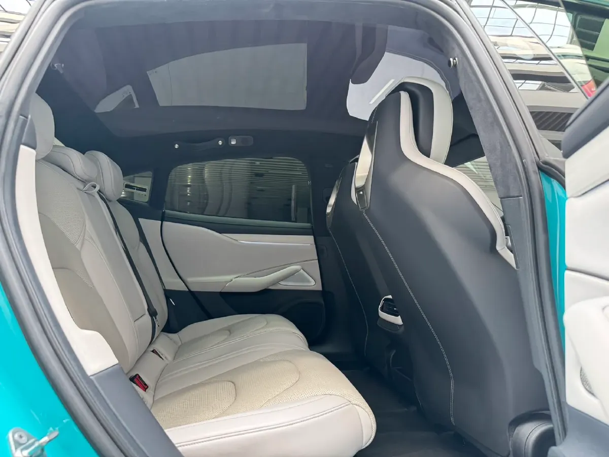 2024 MI SU7 BEV 101KWH,autocango,china used car exporter,china ev exporter,chinese used car exporter,chinese used ev exporter