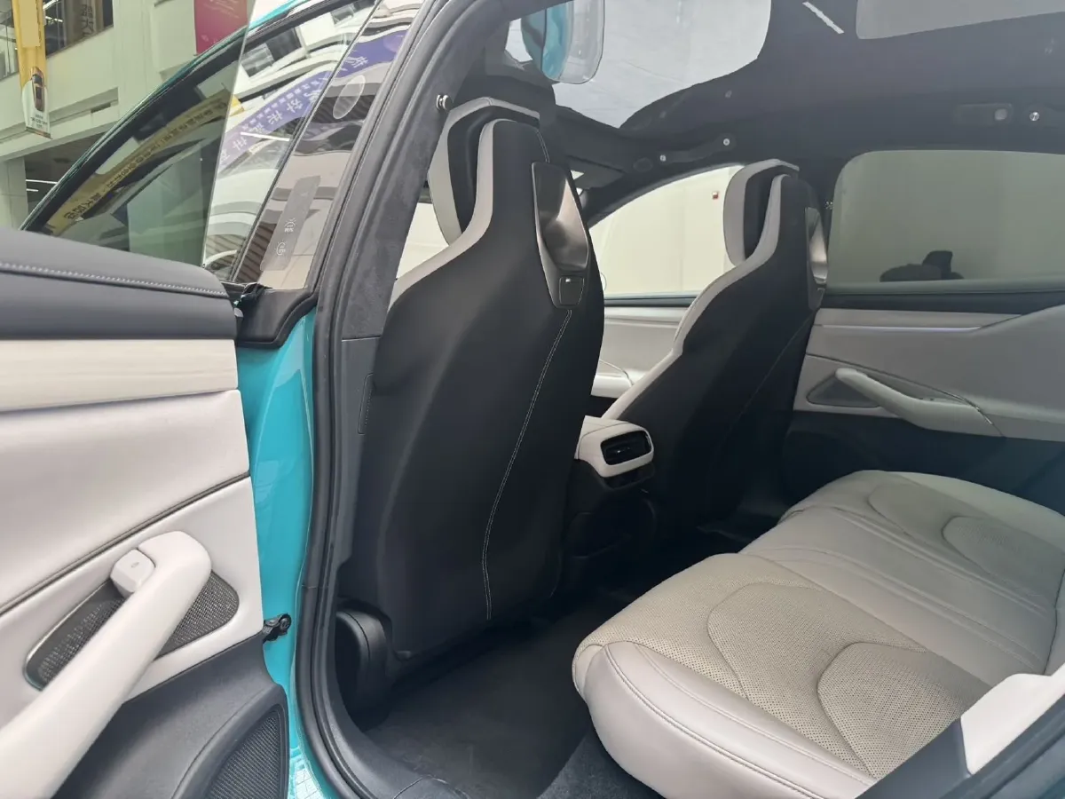 2024 MI SU7 BEV 101KWH,autocango,china used car exporter,china ev exporter,chinese used car exporter,chinese used ev exporter